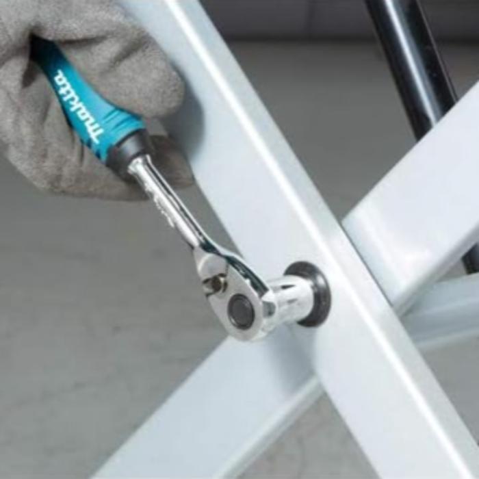 Makita 34-Piece Socket and Tool Set – Comprehensive Kit for All Your Needs