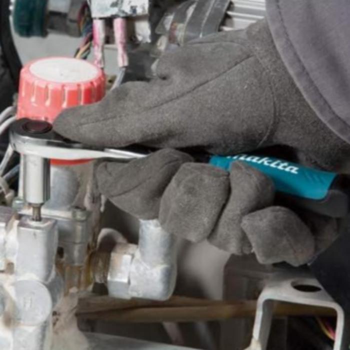 Makita 34-Piece Socket and Tool Set – Comprehensive Kit for All Your Needs